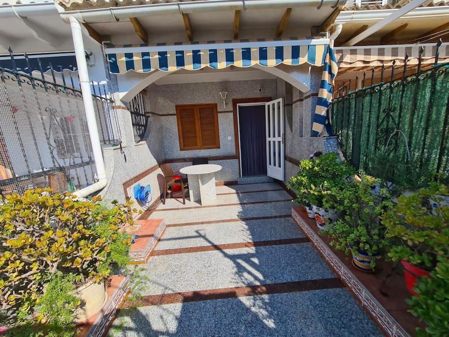 Marble Manor Guest House لوس الكاثاريس المظهر الخارجي الصورة