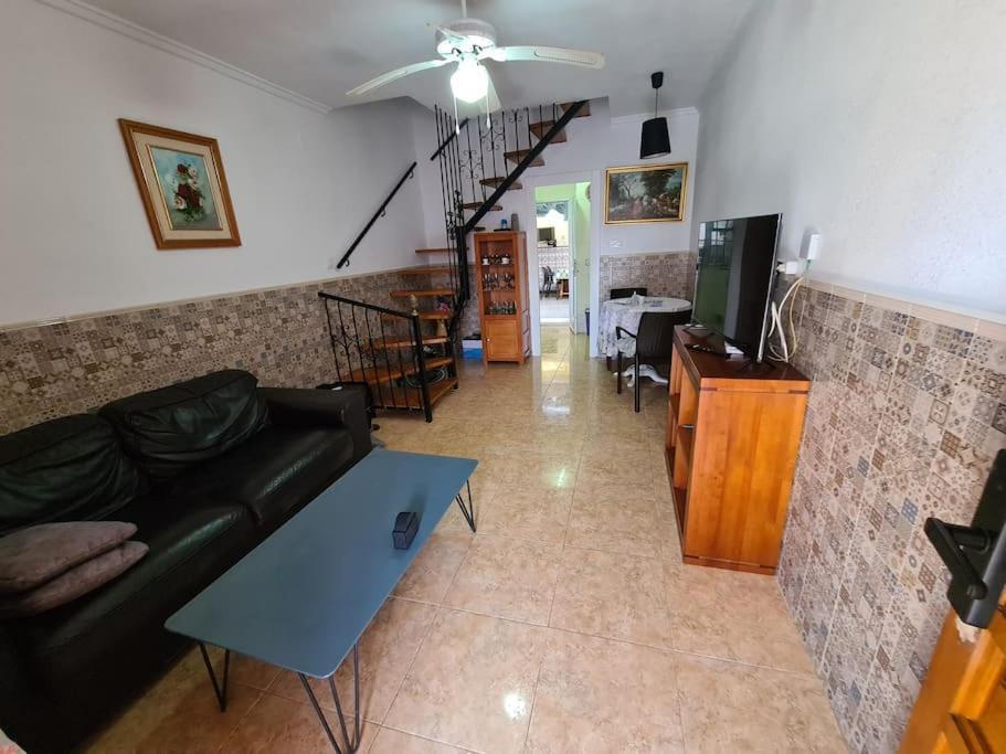 Marble Manor Guest House لوس الكاثاريس المظهر الخارجي الصورة